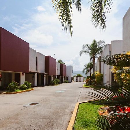 Auto Hotel Las Maravillas Santa Cruz Xoxocotlán エクステリア 写真